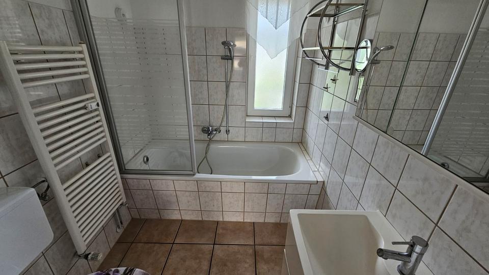 Etagenwohnung Köthen (Anhalt) - 3 Zimmer, 67 m&sup2;, 405&euro; | Angebot:26576136