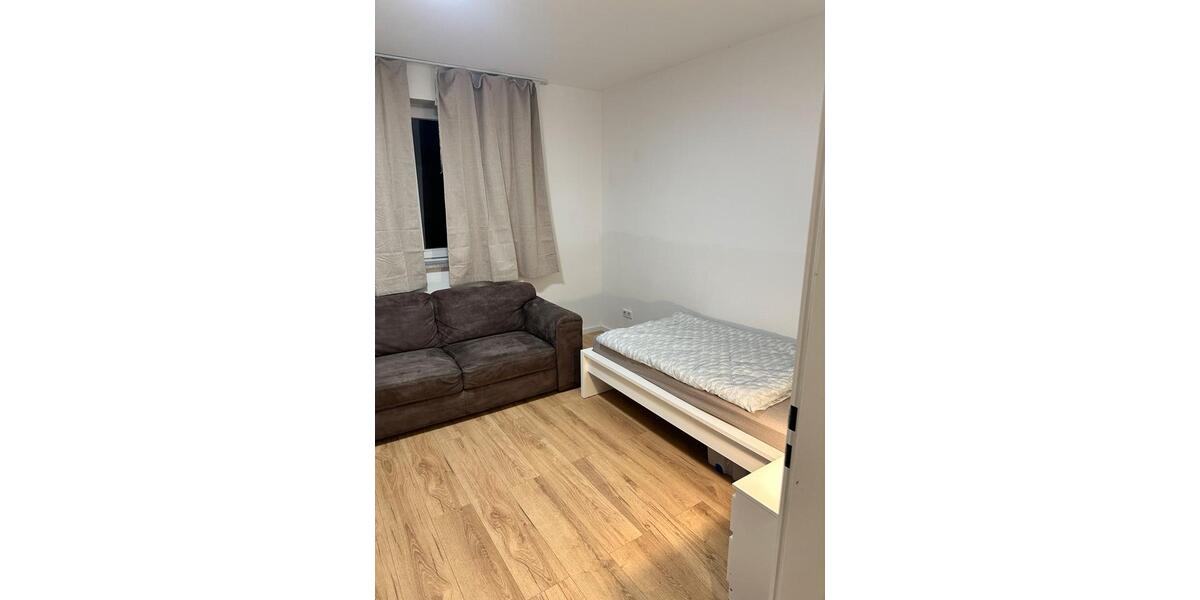 Wohnen auf Zeit Teltow - 1 Zimmer, 15 m&sup2;, 480&euro; | Angebot:26524522