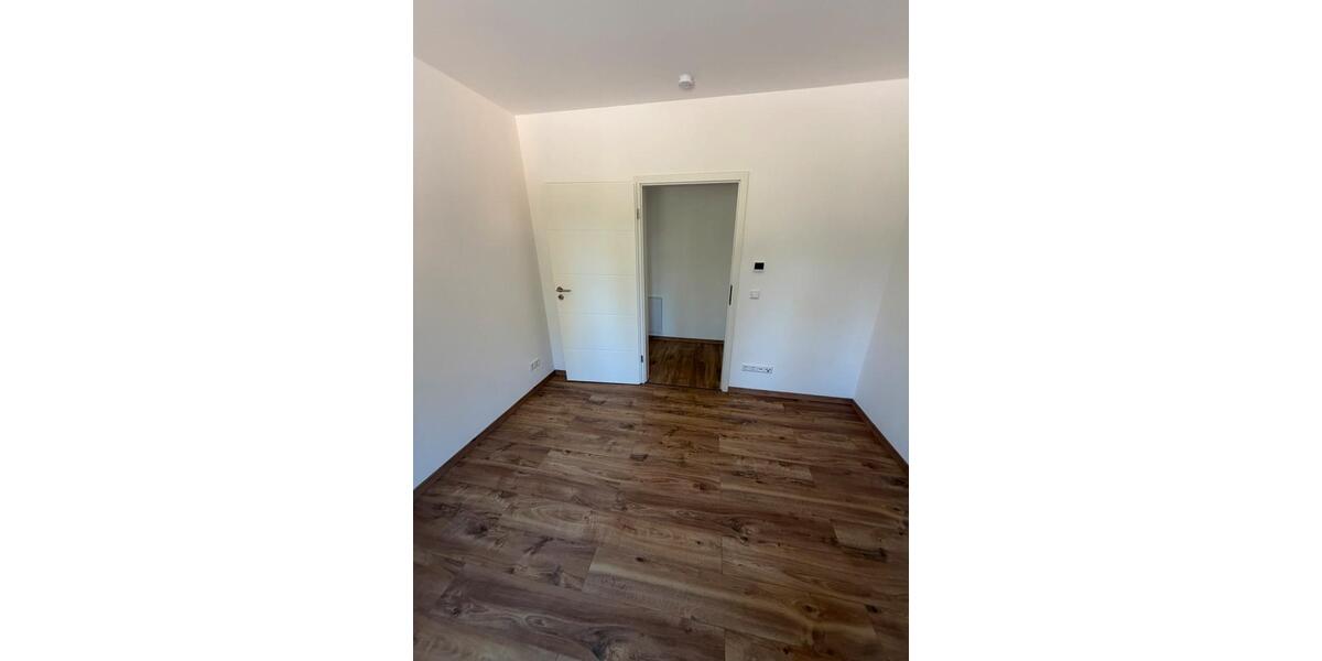 Etagenwohnung Rheinböllen - 2 Zimmer, 100 m&sup2;, 900&euro; | Angebot:26265777