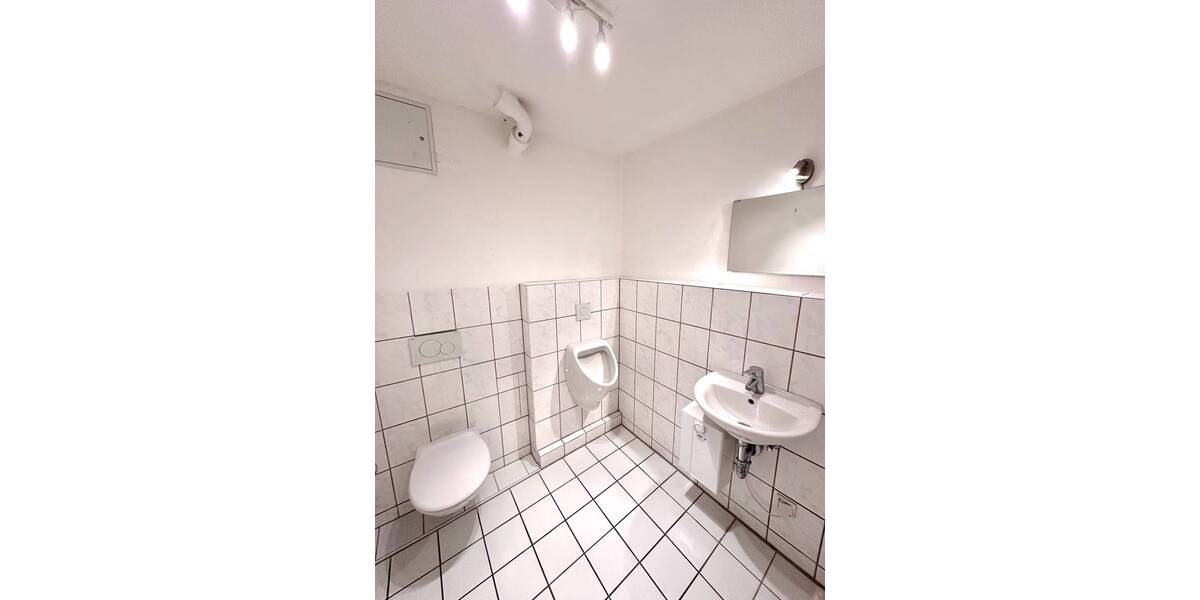 Gewerbeobjekt Kaiserslautern Innenstadt - 6 Zimmer, 1.120&euro; | Angebot:25800234