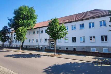 Wohnung Bitterfeld Wolfen - 2 Zimmer, 65 m&sup2;, 455&euro; | Angebot:25704656