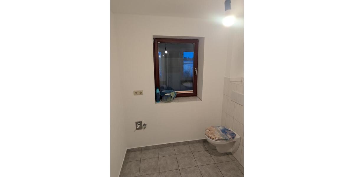 Dachgeschoßwohnung Ballenstedt - 3 Zimmer, 67 m&sup2;, 402&euro; | Angebot:23818827