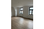 2-Zimmer-Whg mit neuer EBK und Designbelag für 2 Jahre zu vermieten