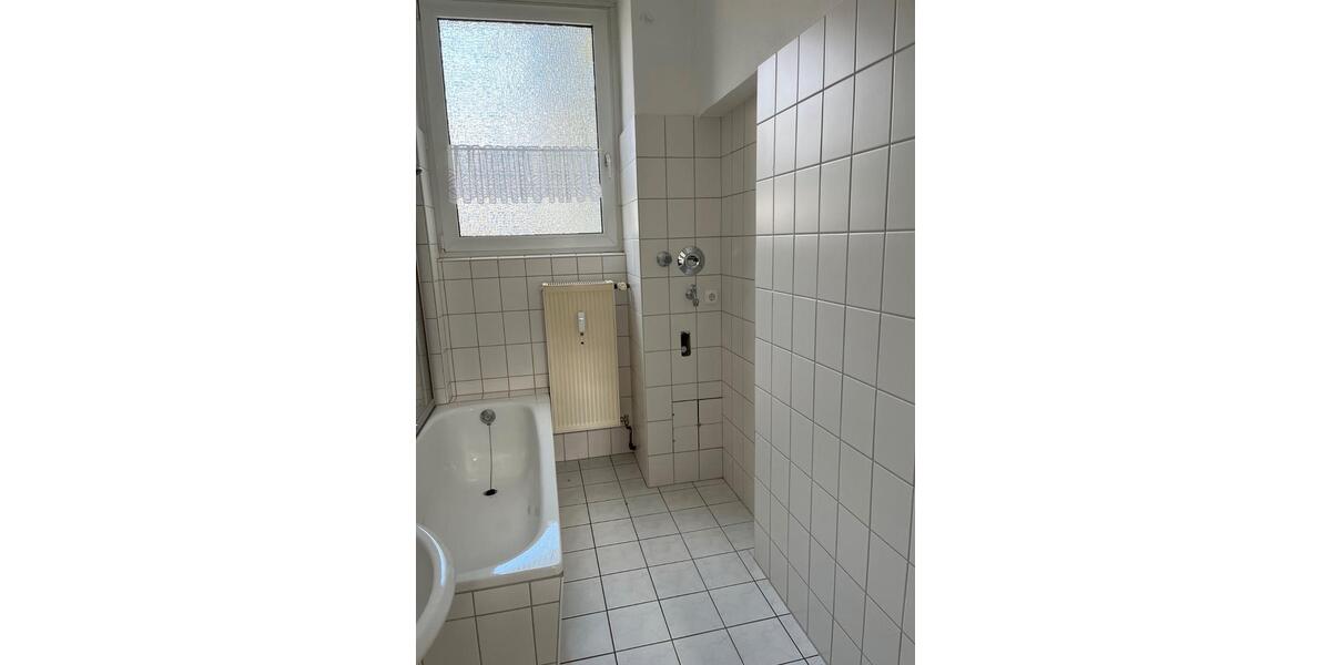 Etagenwohnung Kassel - 3 Zimmer, 134 m&sup2;, 1.250&euro; | Angebot:26647521