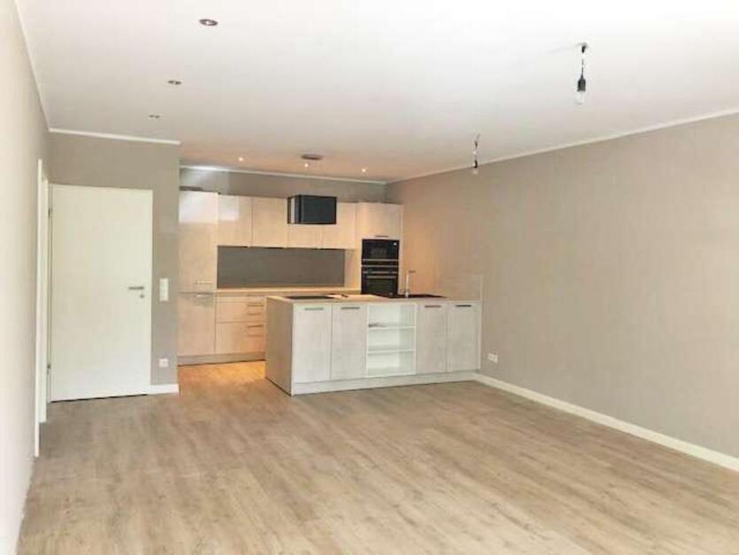 Schöne 2-Zimmerwohnung mit Einbauküche in Hamburg Schnelsen