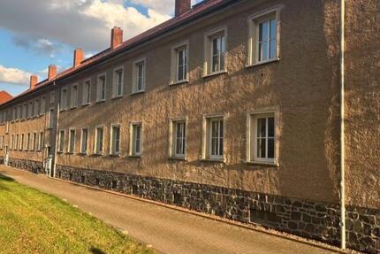 Wohnung Hötensleben - 3 Zimmer, 80 m&sup2;, 200&euro; | Angebot:26033775