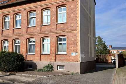 Wohnung zum Mieten in Haldensleben 350 € 49.7 m² 2 zimmer