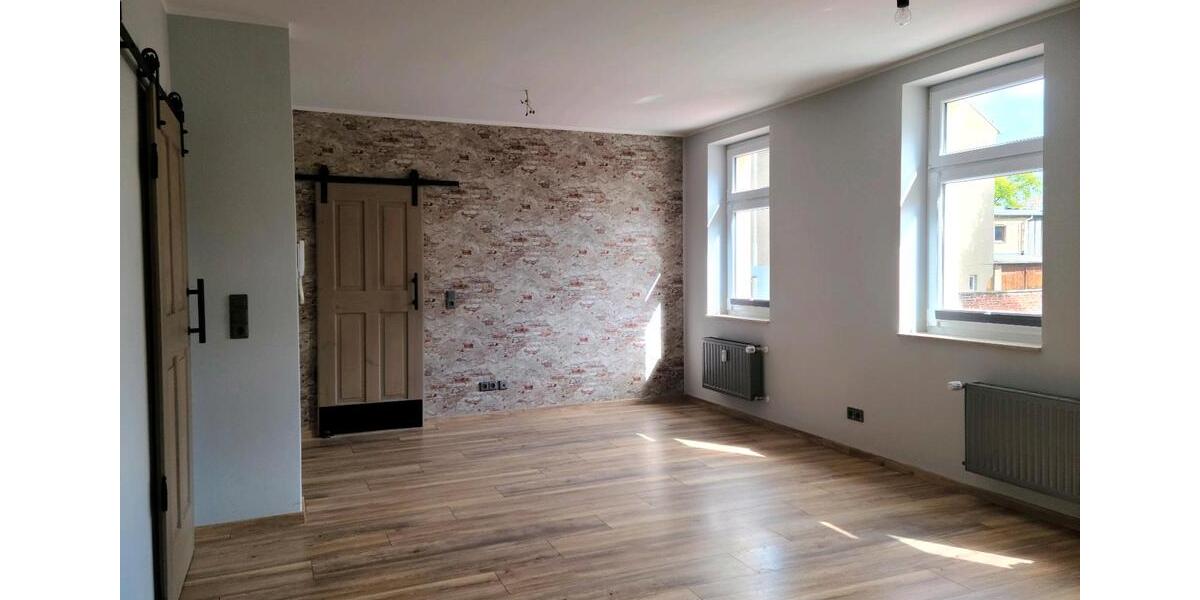 Hochparterre Limbach-Oberfrohna Oberfrohna - 2 Zimmer, 58 m&sup2;, 350&euro; | Angebot:26674391