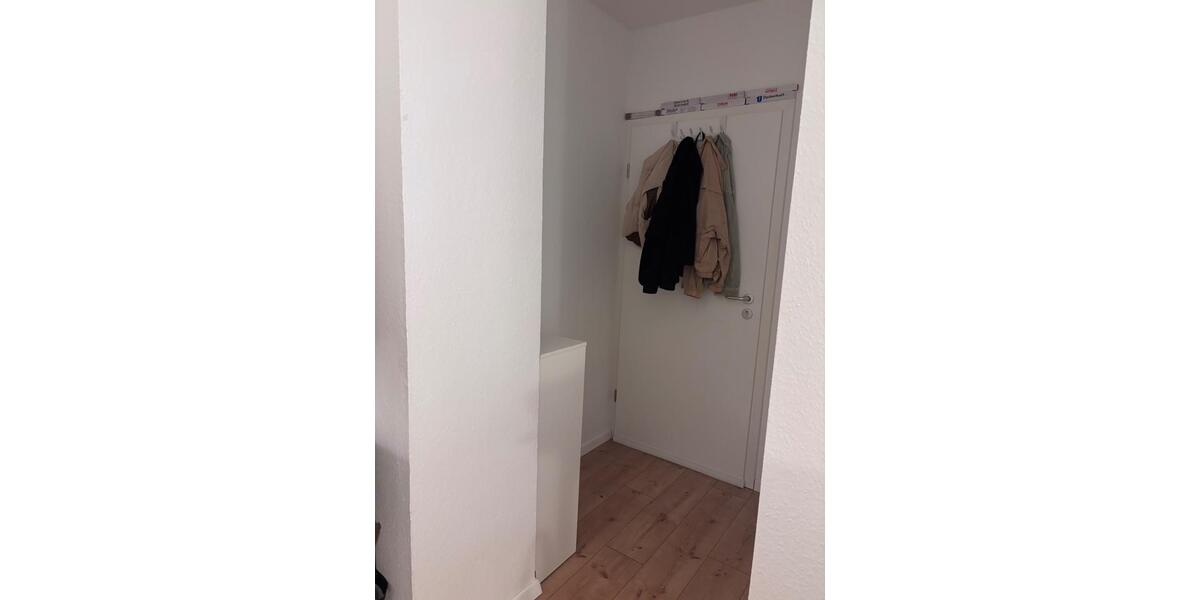 Dachgeschoßwohnung Frankfurt am Main Unterliederbach - 1 Zimmer, 15 m&sup2;, 510&euro; | Angebot:26024520