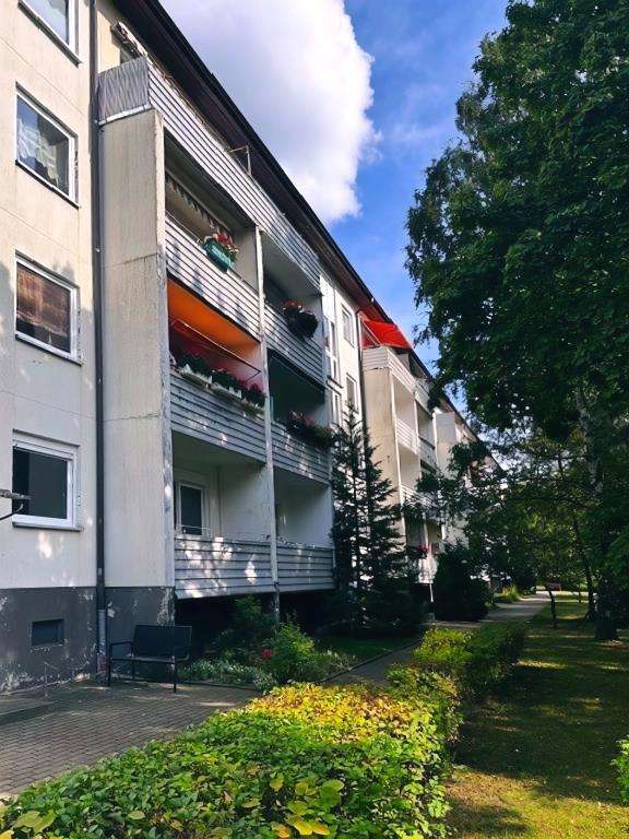 Wohnung zum Mieten in Hoyerswerda 287 € 59.81 m²