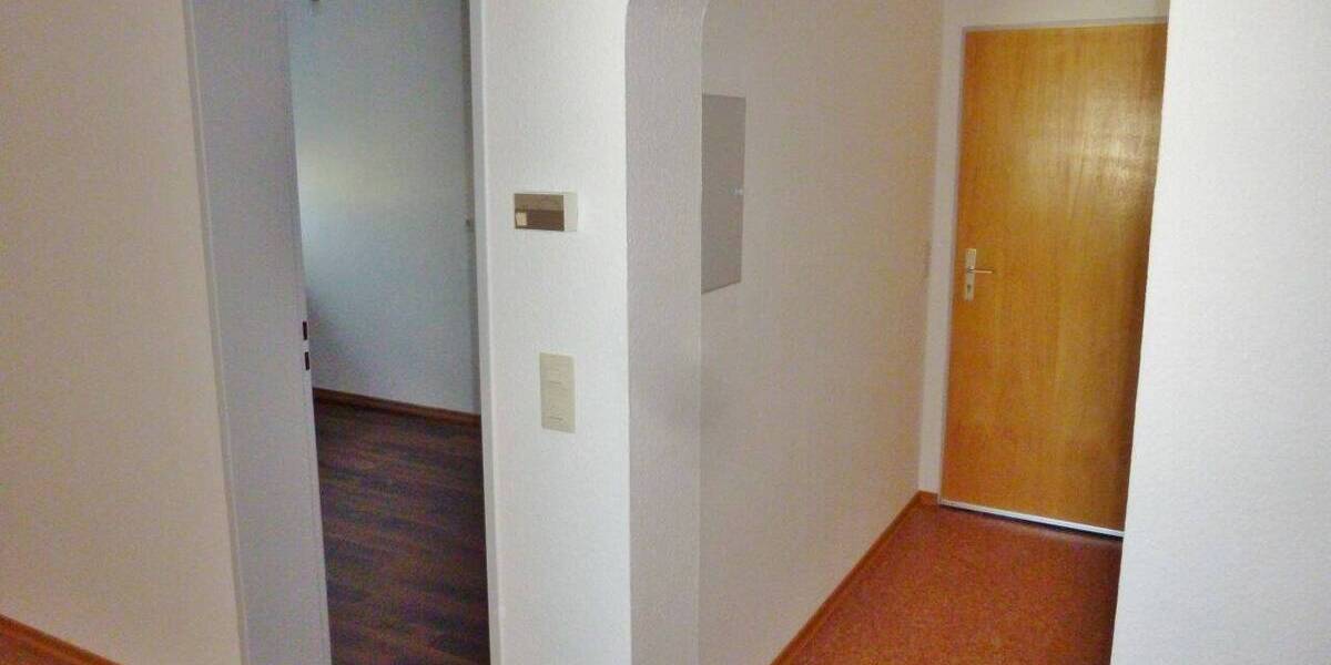 Etagenwohnung Bernstadt - 3 Zimmer, 100 m&sup2;, 700&euro; | Angebot:26798811