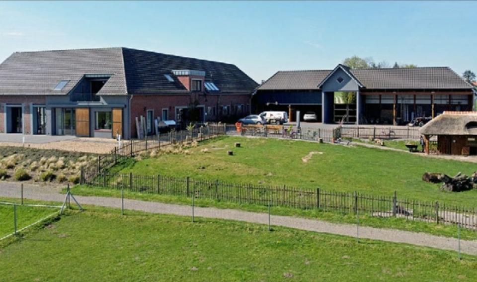 Wohnen auf Zeit Niederkrüchten - 2 Zimmer, 80 m&sup2;, 1.260&euro; | Angebot:24316780