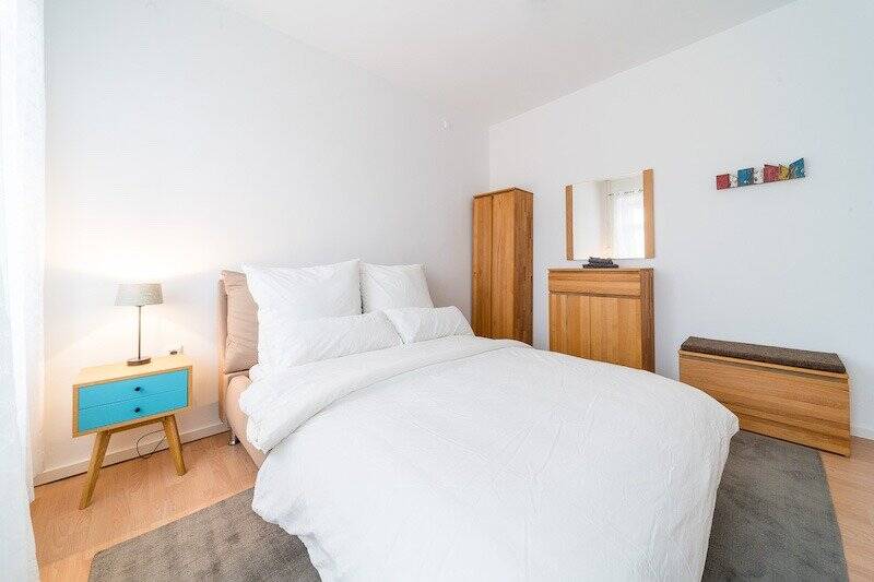 LuxusWohnung mit zwei Zimmern!
