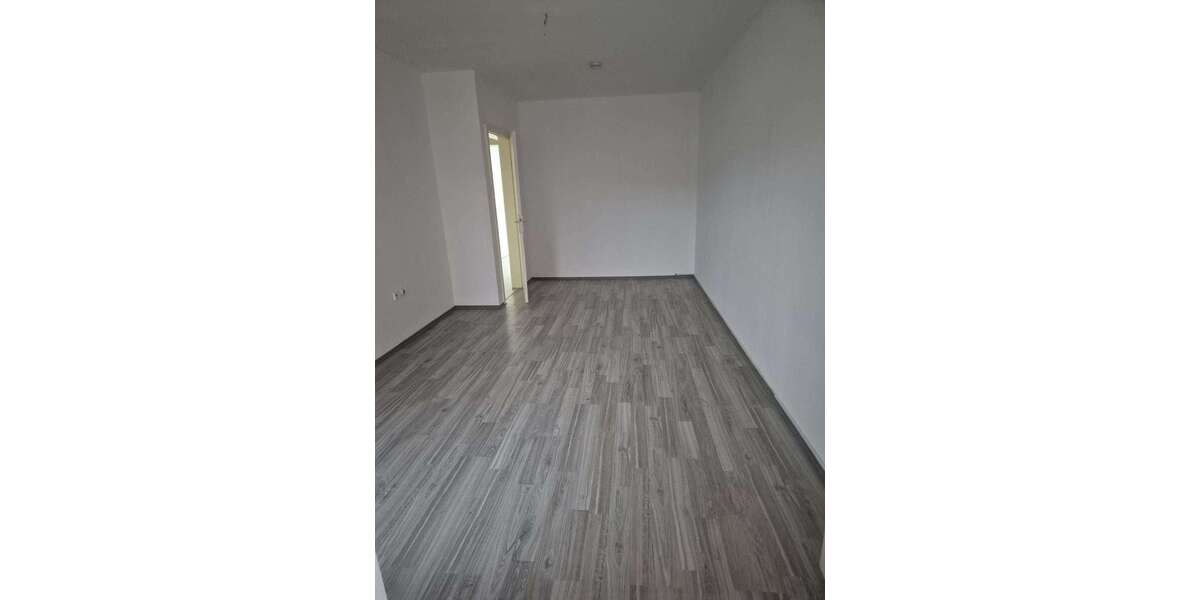 Etagenwohnung Hanau - 3 Zimmer, 76 m&sup2;, 900&euro; | Angebot:24834222