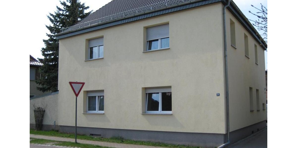 Etagenwohnung Genthin - 1 Zimmer, 43 m&sup2;, 215&euro; | Angebot:25783055