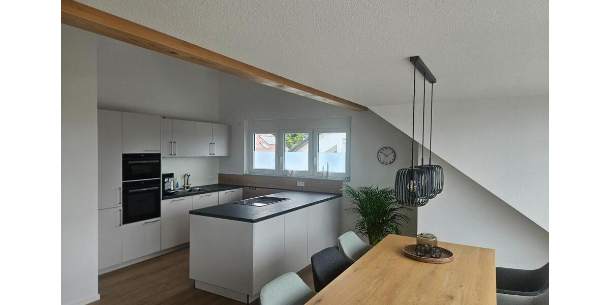 Erstbezug nach Renovierung, 3er WG 5 zimmer