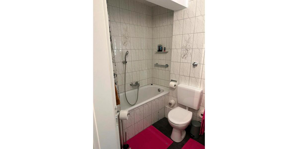 Etagenwohnung Bochum - 3 Zimmer, 65 m&sup2;, 1.850&euro; | Angebot:26546063