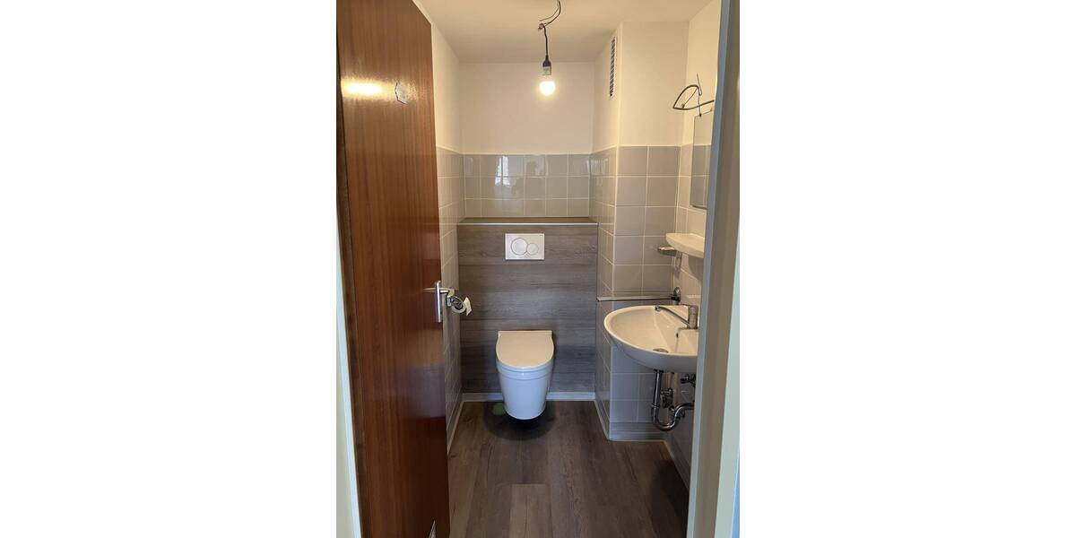 Etagenwohnung Spardorf - 4 Zimmer, 92 m&sup2;, 1.390&euro; | Angebot:26188535