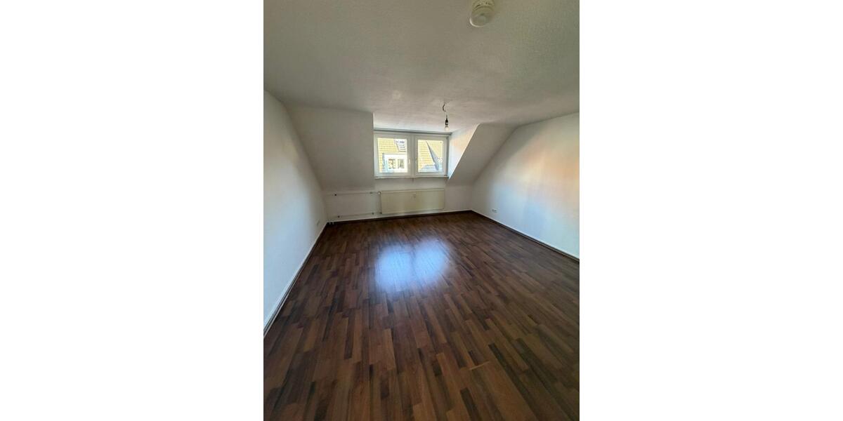 Dachgeschoßwohnung Essen Südviertel - 2 Zimmer, 49 m&sup2;, 590&euro; | Angebot:25292834