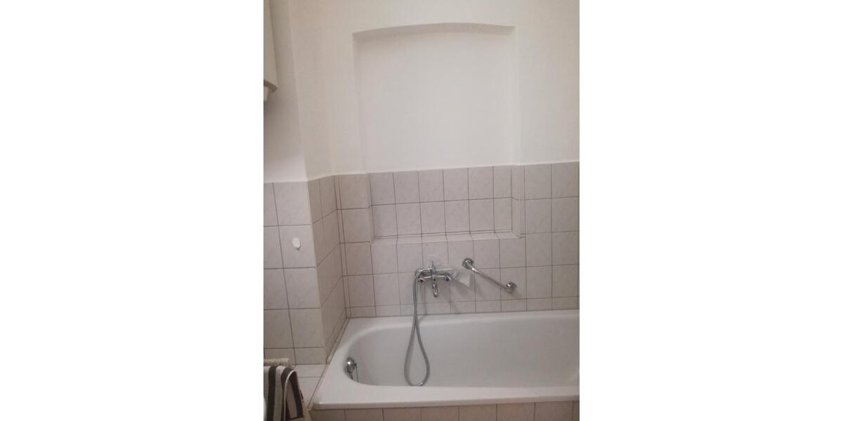 Etagenwohnung Pegau - 2.5 Zimmer, 58 m&sup2;, 365&euro; | Angebot:26552201