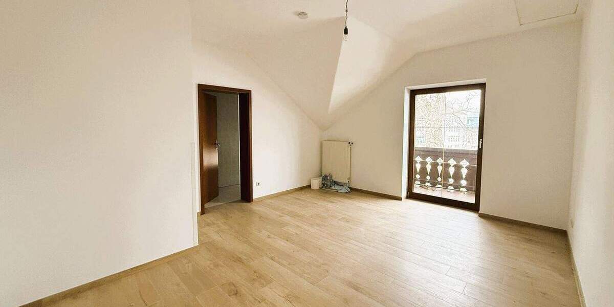 Etagenwohnung Bruckmühl - 3 Zimmer, 91 m&sup2;, 1.250&euro; | Angebot:24992634