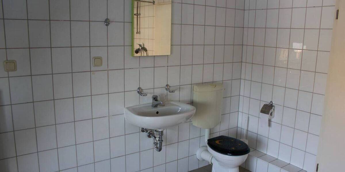 Etagenwohnung Schwerin Feldstadt - 2 Zimmer, 49 m&sup2;, 460&euro; | Angebot:26843908