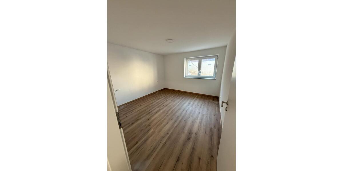 Erdgeschoßwohnung Calw - 2 Zimmer, 65 m&sup2;, 750&euro; | Angebot:24337489