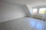 Helle Dachgeschoßwohnung * Balkon *Stellplatz