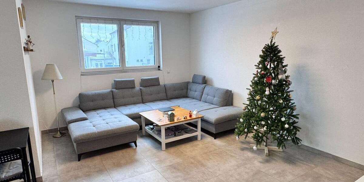 Etagenwohnung Elsenfeld - 3 Zimmer, 81 m&sup2;, 1.200&euro; | Angebot:24424496