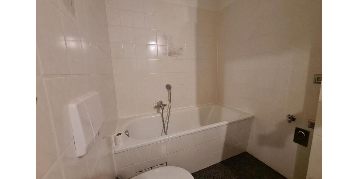 Erdgeschoßwohnung Bad Wildungen - 1 Zimmer, 28 m&sup2;, 420&euro; | Angebot:25316565