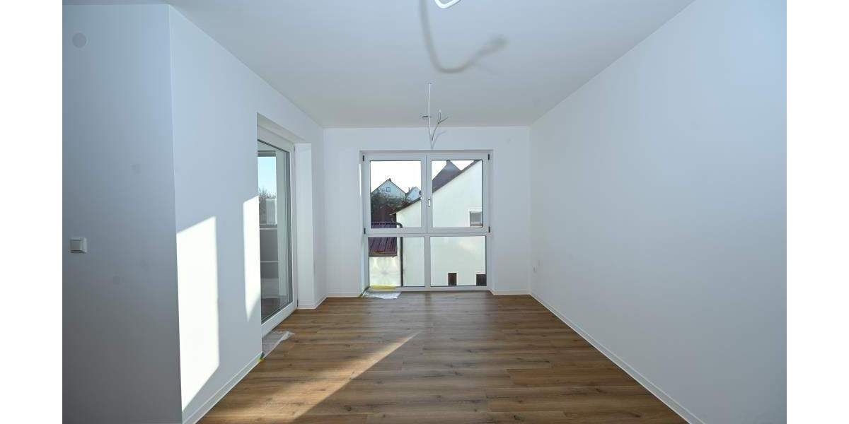 Etagenwohnung Seubersdorf - 2 Zimmer, 57 m&sup2;, 650&euro; | Angebot:24793419