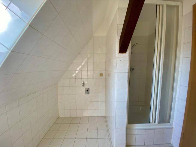 Etagenwohnung Oschersleben - 3 Zimmer, 66 m&sup2;, 330&euro; | Angebot:26108631