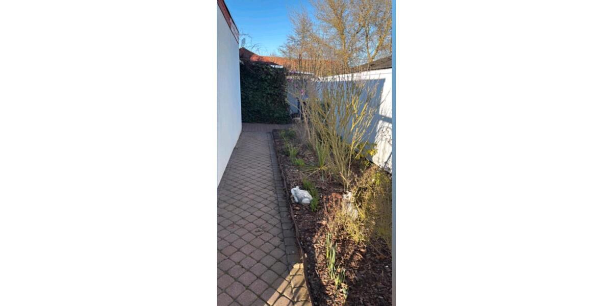 Einfamilienhaus Laage - 4 Zimmer, 140 m&sup2;, 1.600&euro; | Angebot:26213173
