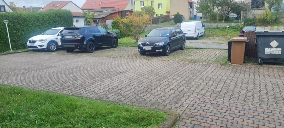 Gemütliche zwei Zimmer Wohnung im Erdgeschoss zimmer