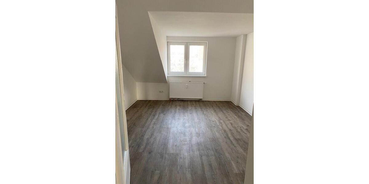 Dachgeschoßwohnung Delmenhorst Bungerhof - 3 Zimmer, 66 m&sup2;, 595&euro; | Angebot:24919010