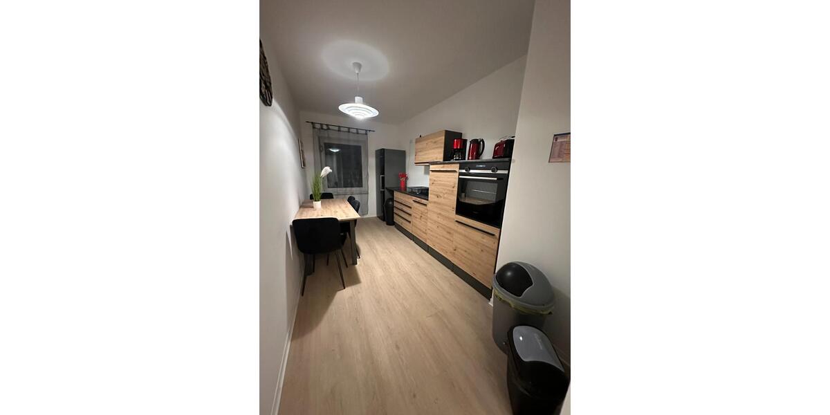 Wohnen auf Zeit Arnstadt - 6 Zimmer, 20 m&sup2;, 25&euro; | Angebot:20485541