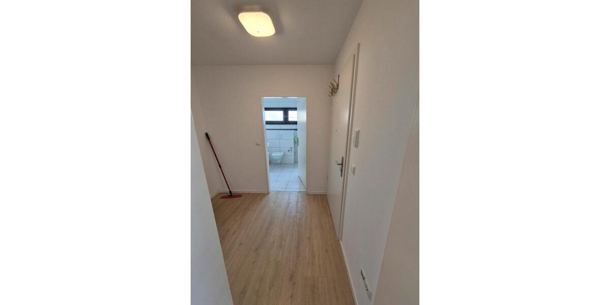 Etagenwohnung Leimen - 2 Zimmer, 65 m&sup2;, 1.300&euro; | Angebot:25992504