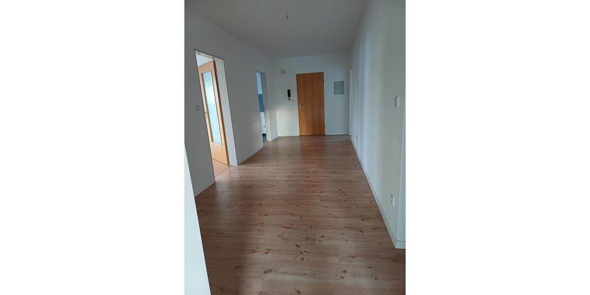 Dachgeschoßwohnung Bad Driburg - 3 Zimmer, 96 m&sup2;, 670&euro; | Angebot:24690059