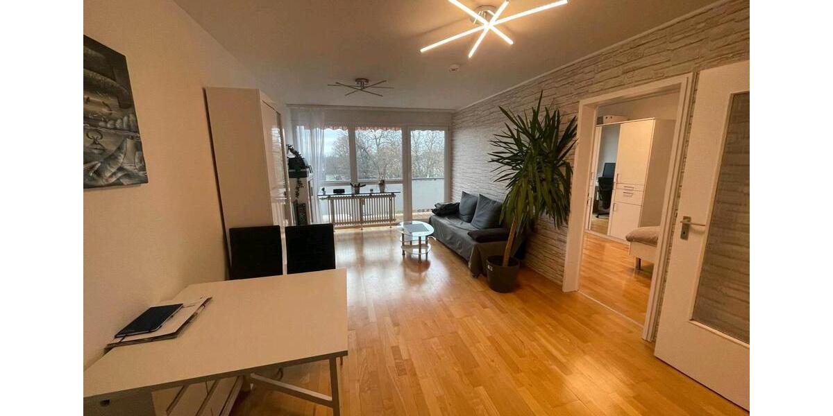 Schöne möbilierte 2 ZKB Wohnung mit Balkon Homburg City 2 zimmer