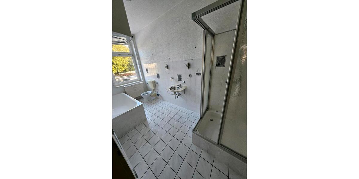 Erdgeschoßwohnung Eisleben (Lutherstadt) - 4 Zimmer, 98 m&sup2;, 900&euro; | Angebot:26444509