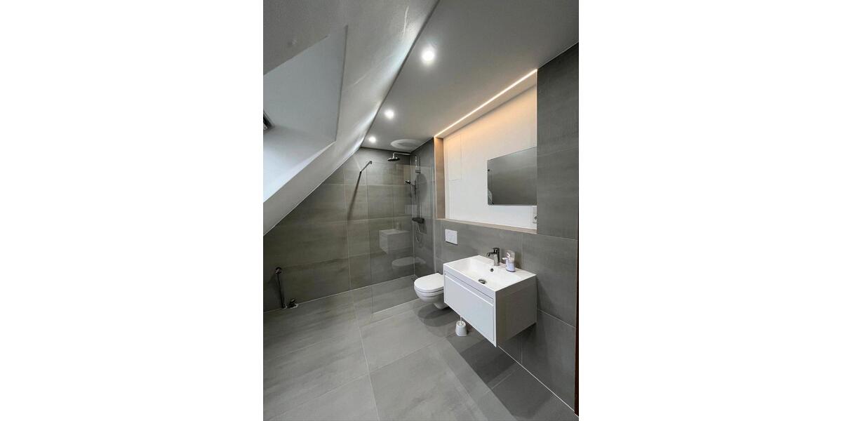 City-Lage 4 Zimmer-Maisonettewohnung- 4 Zimmer Wohnung 4 zimmer