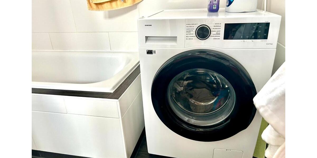 Etagenwohnung Ludwigshafen am Rhein - 4 Zimmer, 100 m&sup2;, 1.250&euro; | Angebot:26638280