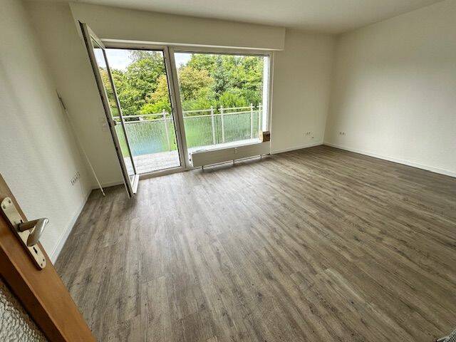 KÖLNER NORDEN HEIMERSDORF: renovierte 2 Zimmerwohnung mit Balkon