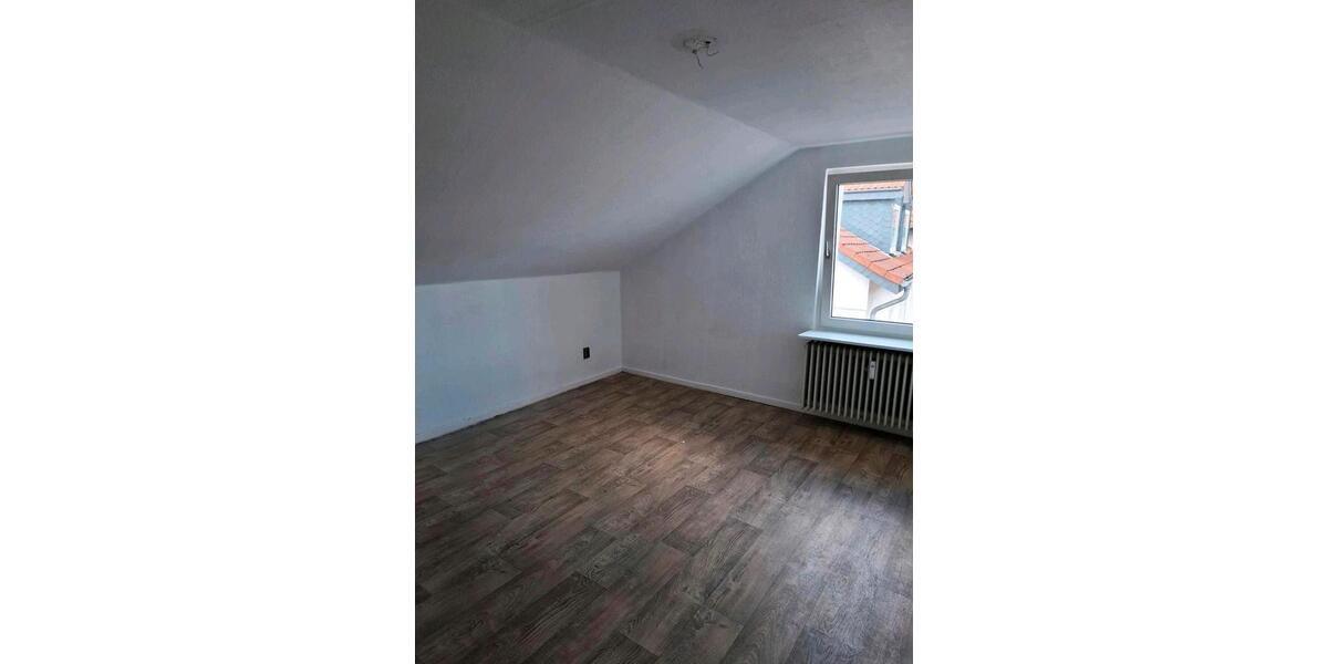 Dachgeschoßwohnung Korbach - 1 Zimmer, 55 m&sup2;, 445&euro; | Angebot:26086308