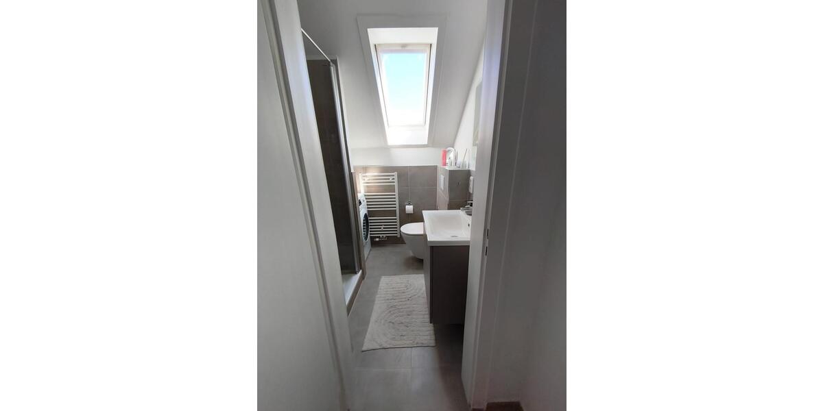 Dachgeschoßwohnung Mönchengladbach - 2 Zimmer, 55 m&sup2;, 795&euro; | Angebot:26587571