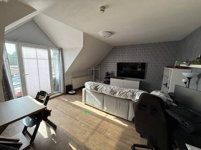 3-Zi.-DG-Wohnung mit kleinem Balkon in guter Wohnlage