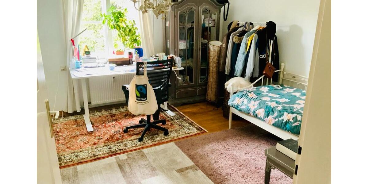 1 Zimmer in Frauen-WG ab 1.1.'26 zu vermieten 1 zimmer