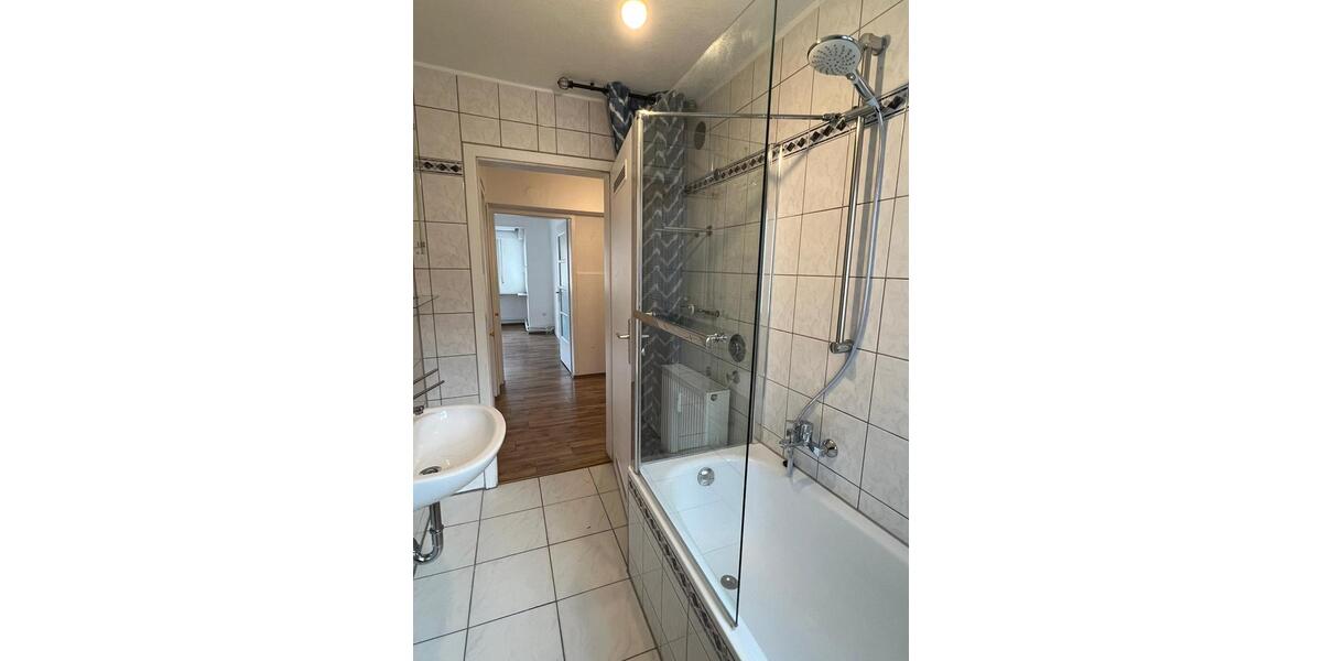 Etagenwohnung Pforzheim Eutingen - 3 Zimmer, 80 m&sup2;, 650&euro; | Angebot:25980516
