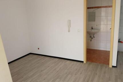 Schöne renovierte 2 Zimmerwohnung am Hubland 2 zimmer