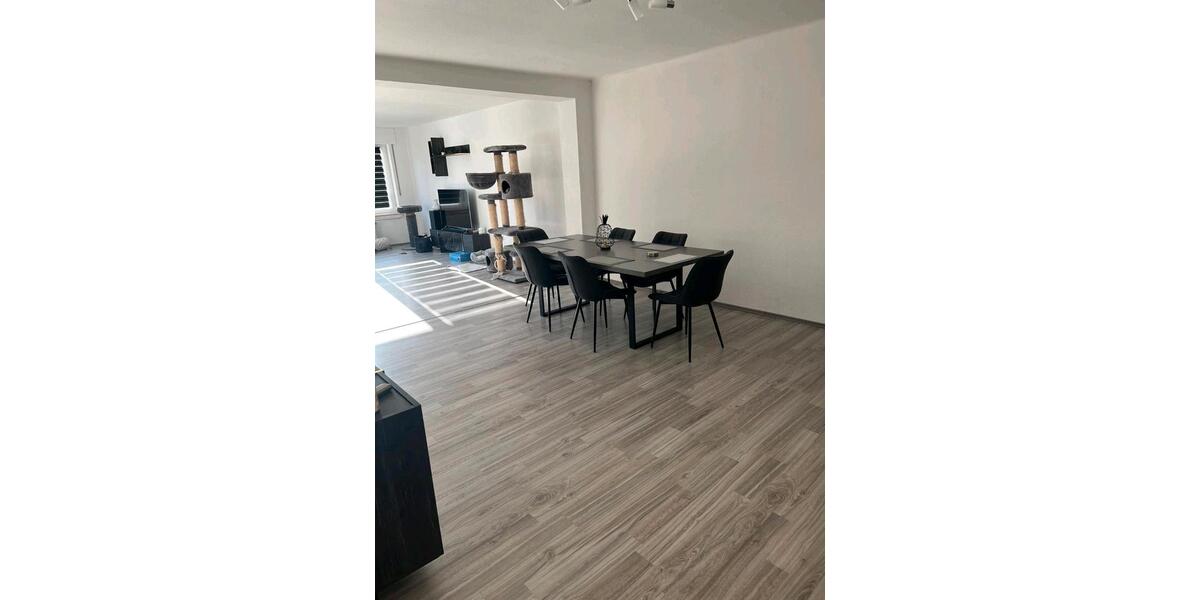 Erdgeschoßwohnung Aerzen - 3 Zimmer, 127 m&sup2;, 850&euro; | Angebot:25080269